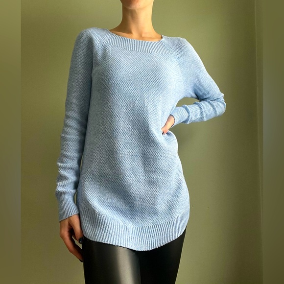 LOFT Sweater - Picture 1 of 4